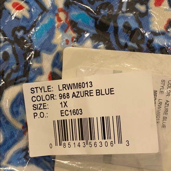 (Size SP, MP) Blue Red White Printed Slit Neck Top - Picture 4 of 10